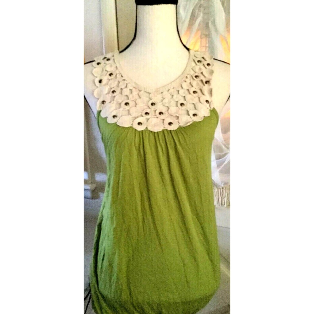 New WOMEN Junior MUDD Blouse TANK TOP Green Ivory Lace Accent  Size M